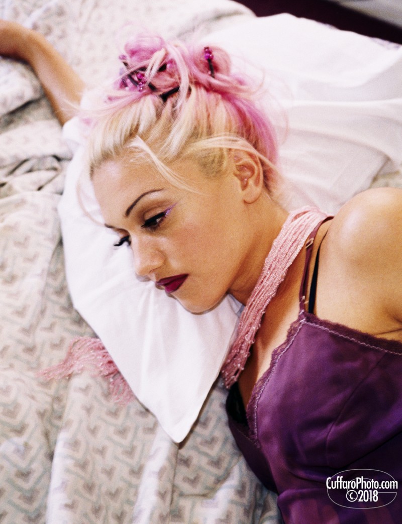 Gwen Stefani Cuffarophoto